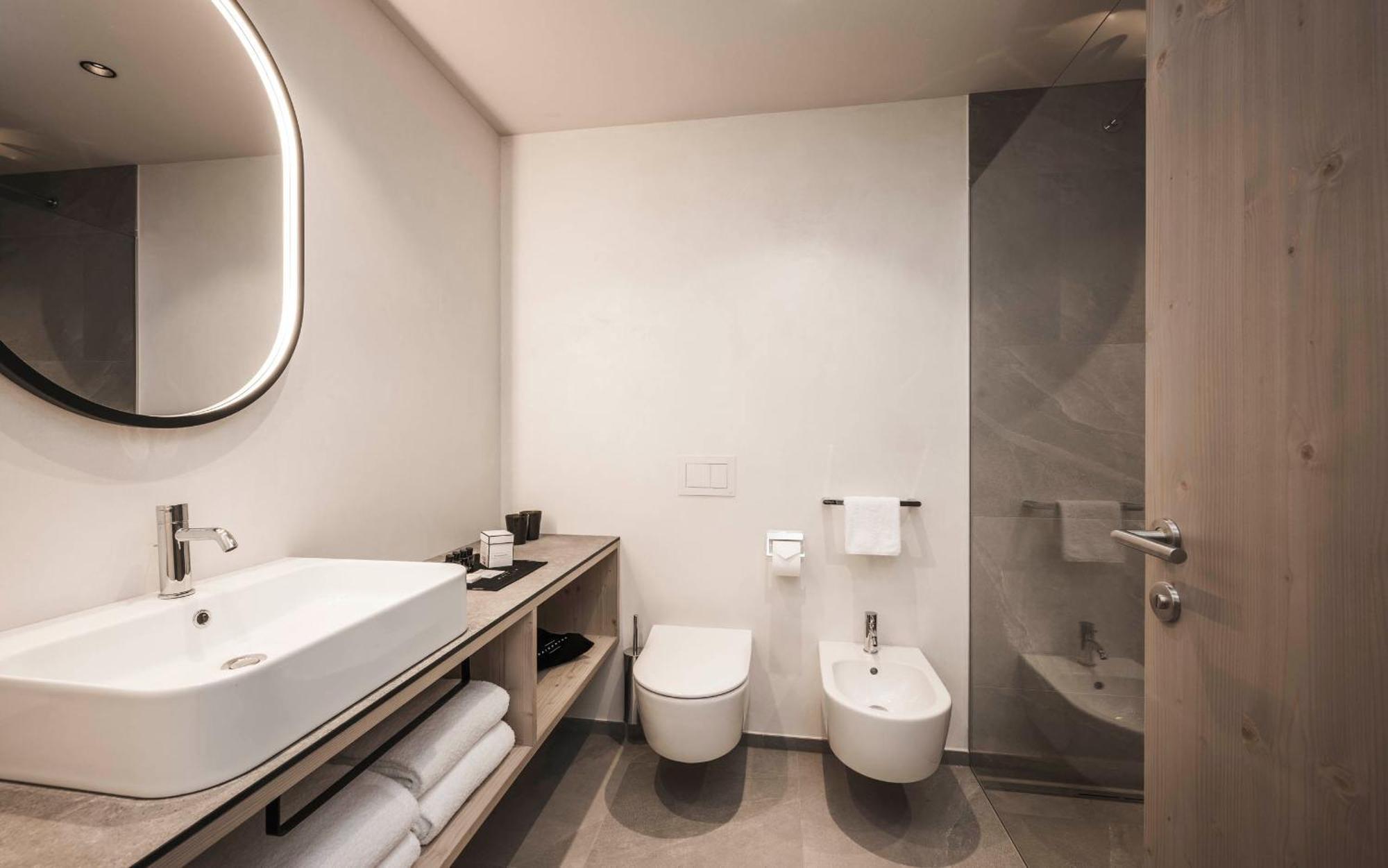Hofergut Suites & Apartments Рісконе Екстер'єр фото